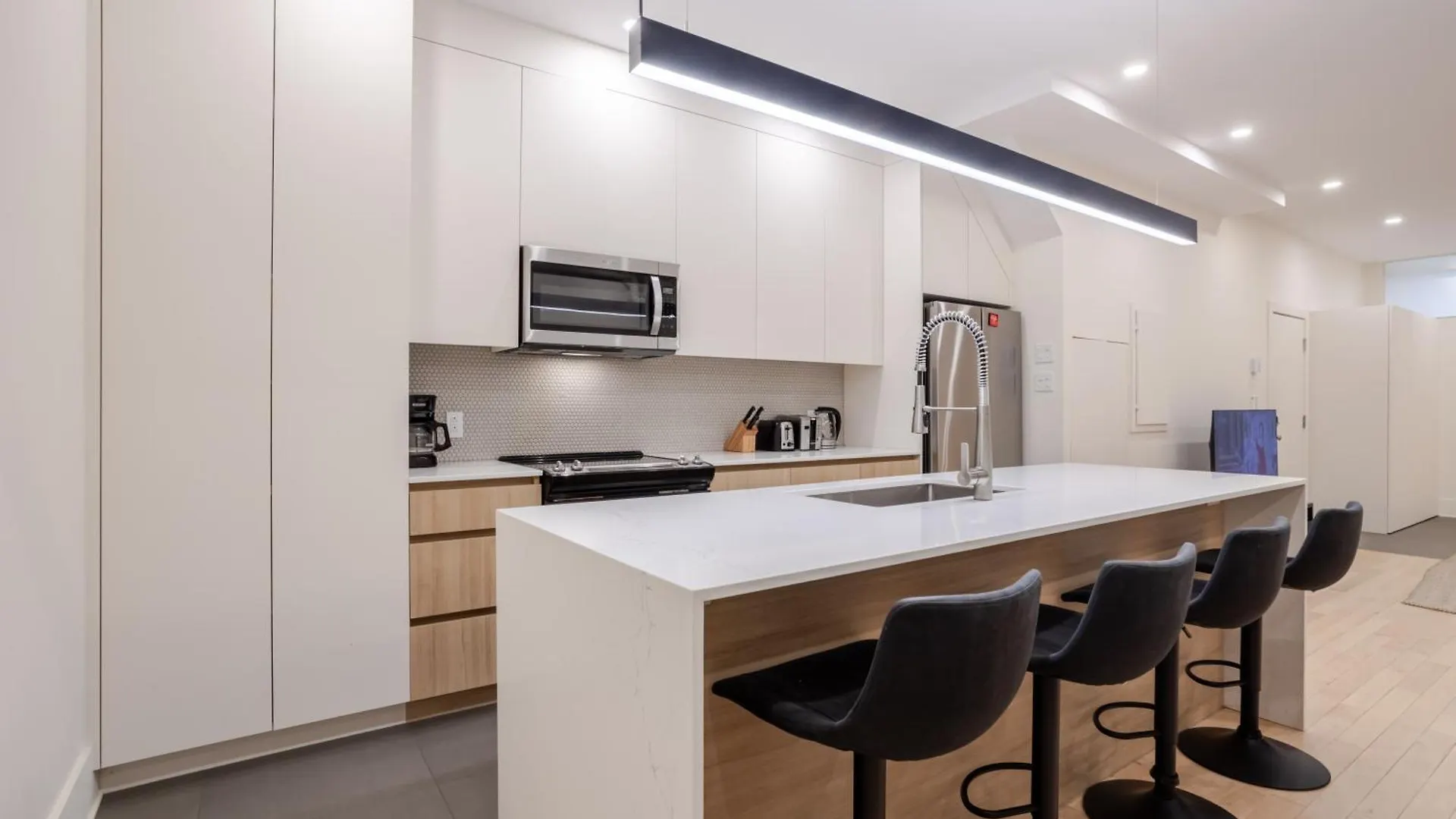 شقة Spacious 4Br Prime Mtl Location مونتريال
