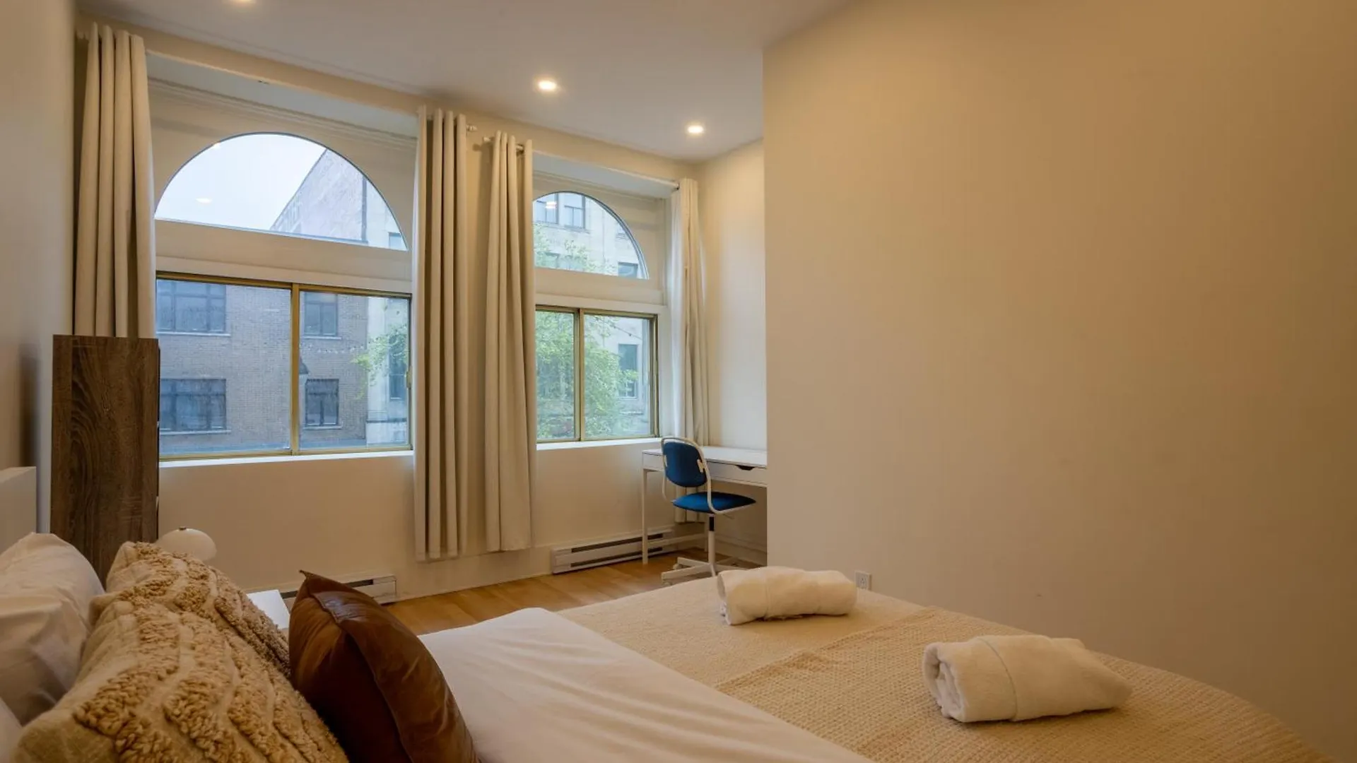Spacious 4Br Prime Mtl Location Монреаль
